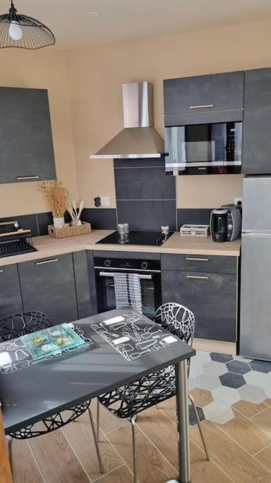 Studio Refait A Neuf Classe 3 Etoiles Chatel-Guyon Exterior photo